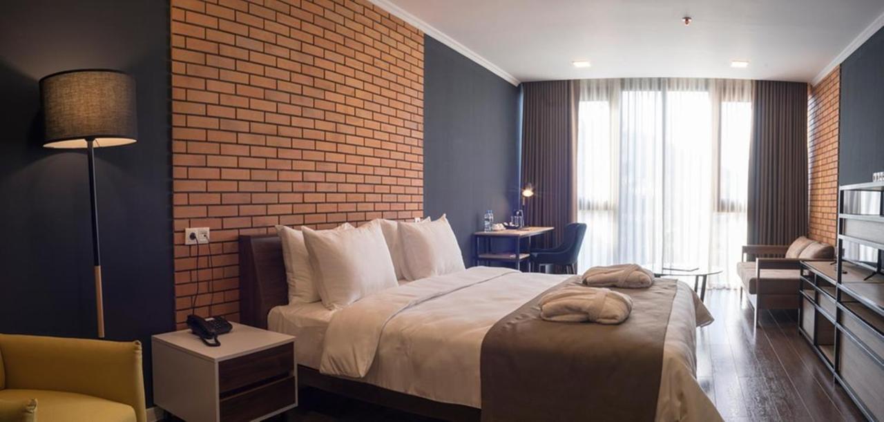 Bricks Hotel Tbilisi Exterior foto